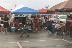 Tips for Tailgating in the Rain
