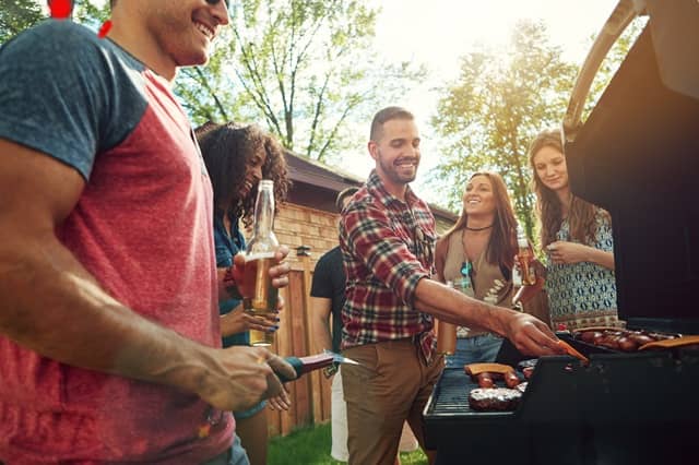 Why Should You Buy Kratom for Your Backyard Parties This Season?