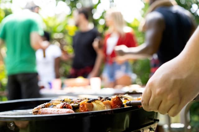 Tailgating BBQ Party Tips for Game Day