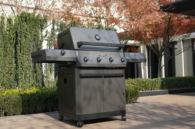 Monument Grills Eminence 425